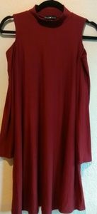 Derek Heart Cold Shoulder Dress | Sz M